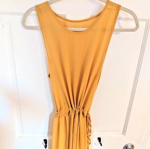 SALE🎉VINTAGE Gold/Mustard color dress